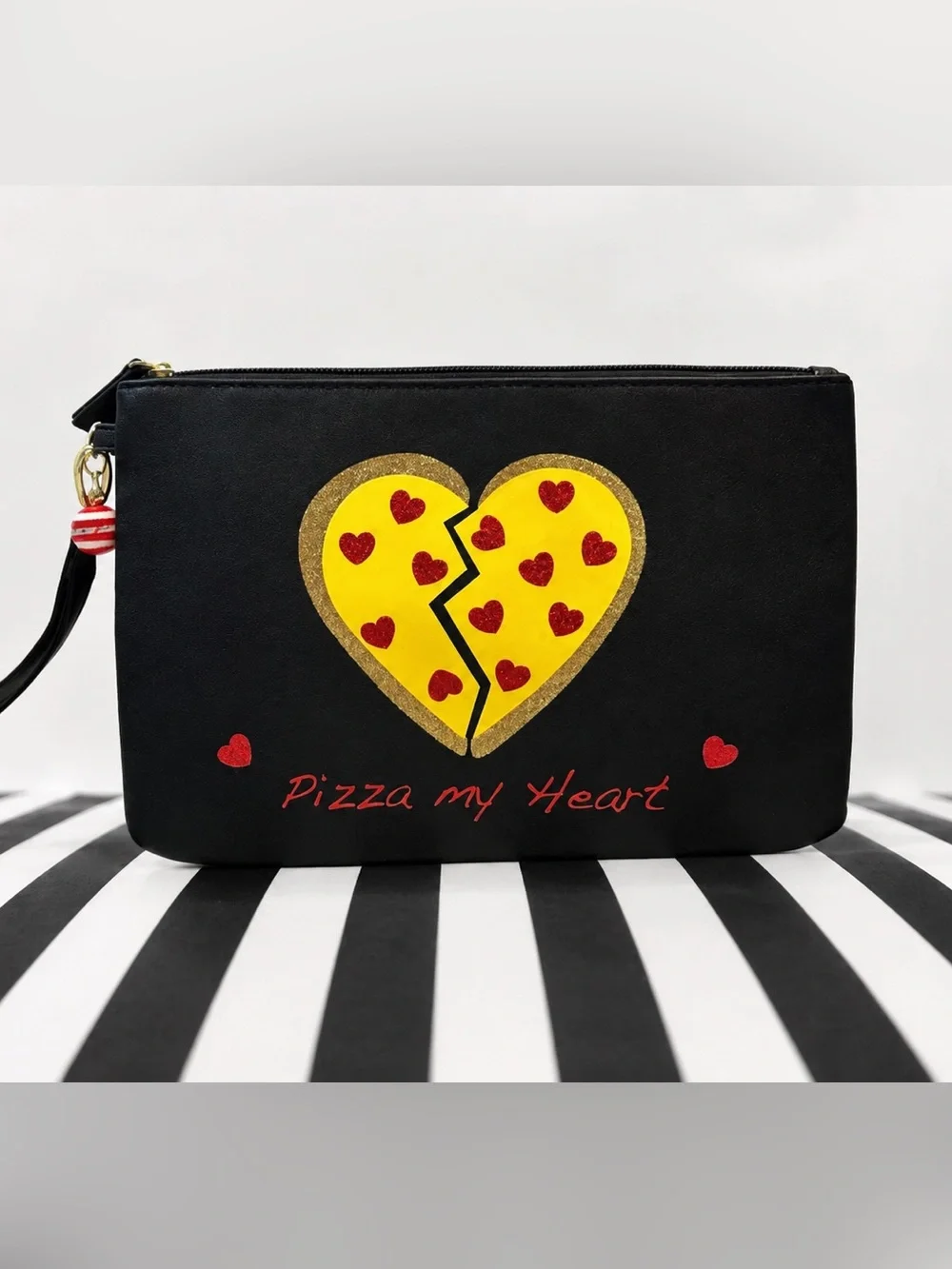 Betsy Johnson‎ Pizza My Heart Wristlet Clutch